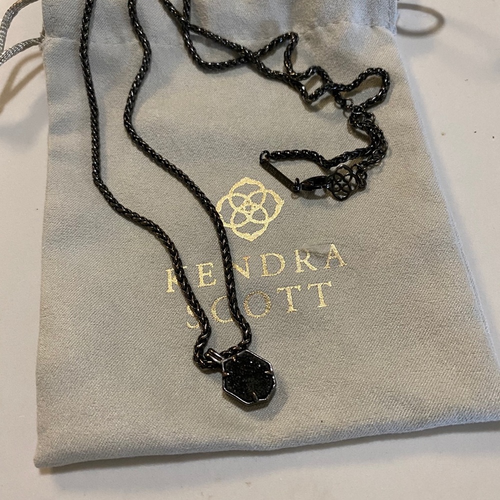 Kendra Scott Oliver Necklace